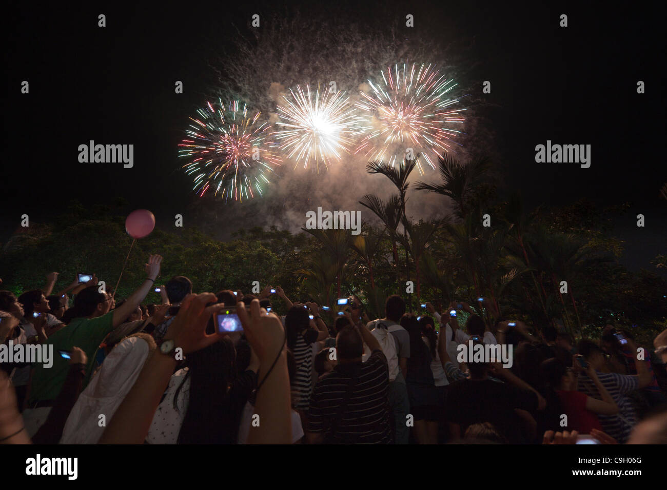 Nachtschwärmer Feuerwerk fotografieren Stockfoto