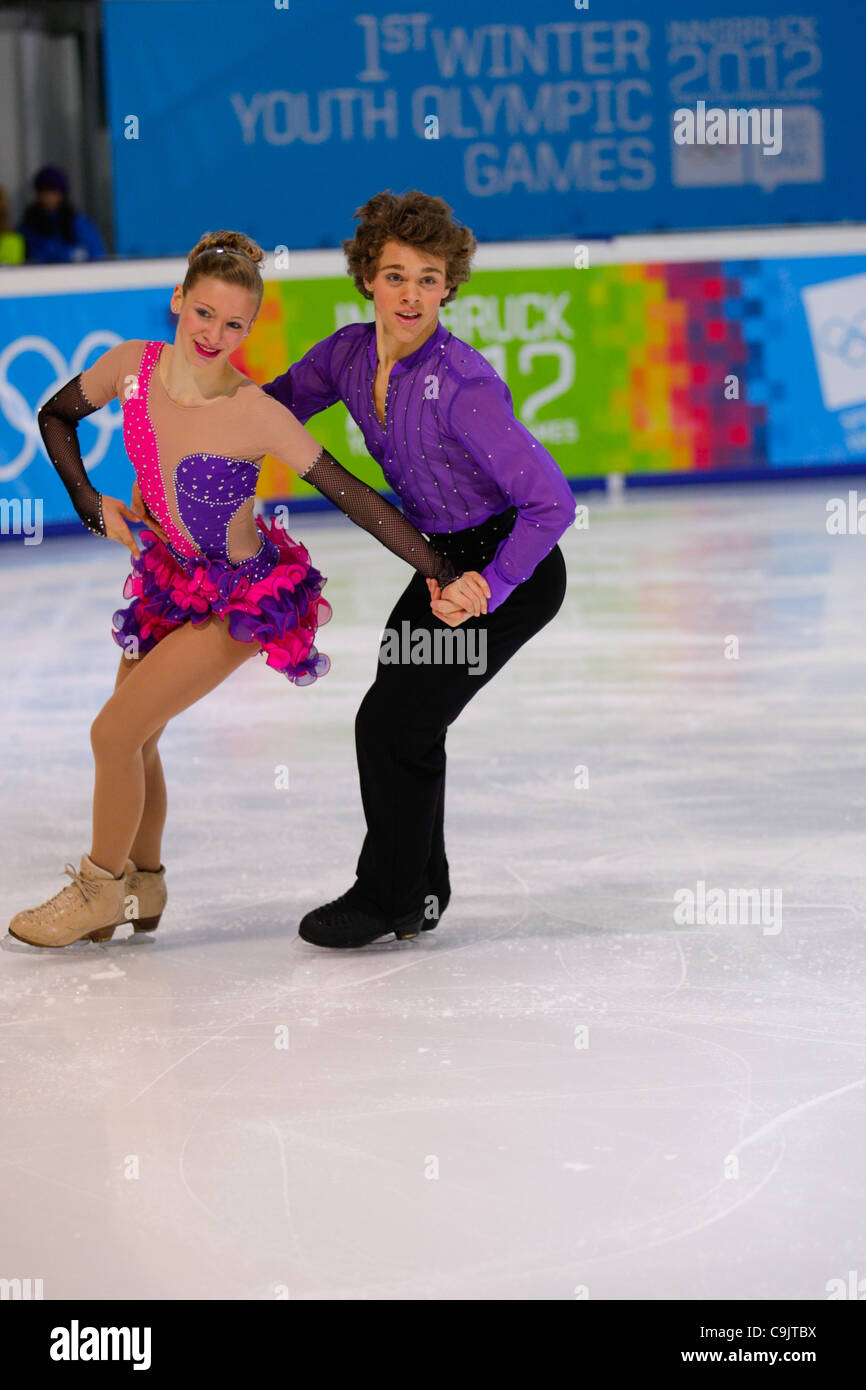 15. Januar 2012 - Innsbruck, Österreich - Rachel Parsons und Michael Parsons aus den Usa führen das paar kurze Tanzprogramm bei der Eiskunstlauf-Veranstaltung der Winter Jugend Olympiade (YOG) 2012 (Credit Bild: Marcello Farina/Southcreek/ZUMAPRESS.com ©) Stockfoto