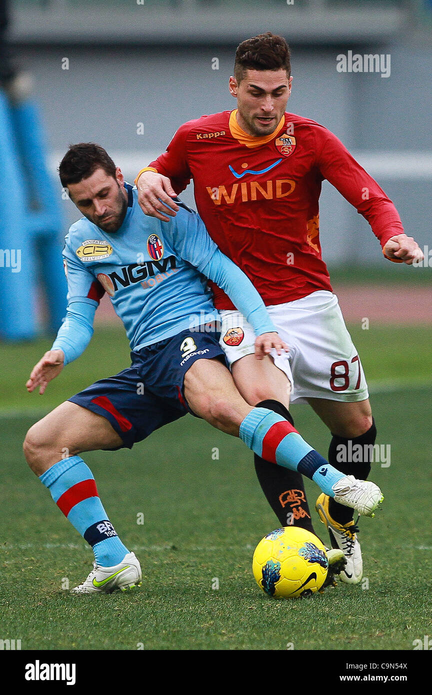 29.01.2012 Rom, Italien.  Aleandro Rosi In Aktion während des Serie A Tim-Spiels zwischen AS Roma Vs FC Bologna, spielte das Olympiastadion.  Das Spiel endete mit einem 1: 1-Unentschieden Stockfoto