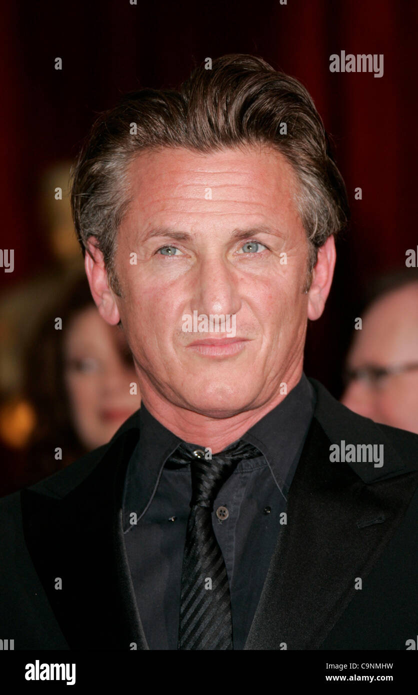 22. Februar 2009 - Los Angeles, Kalifornien, USA - SEAN PENN, Ankunft in der 81. Oscar-Verleihung im Kodak Theatre in Hollywood statt. (Kredit-Bild: © Lisa O'Connor/ZUMA Press) Stockfoto