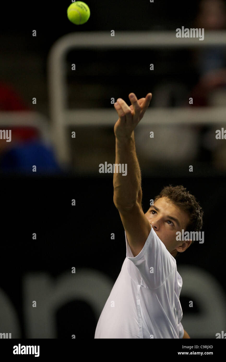 13. Februar 2012 - San Jose, Kalifornien, USA - Grigor Dimitrov (BUL) konkurriert im Erstrunden-Spiel bei den SAP Open im HP Pavilion in San Jose, CA. (Credit-Bild: © Matt Cohen/Southcreek/ZUMAPRESS.com) Stockfoto