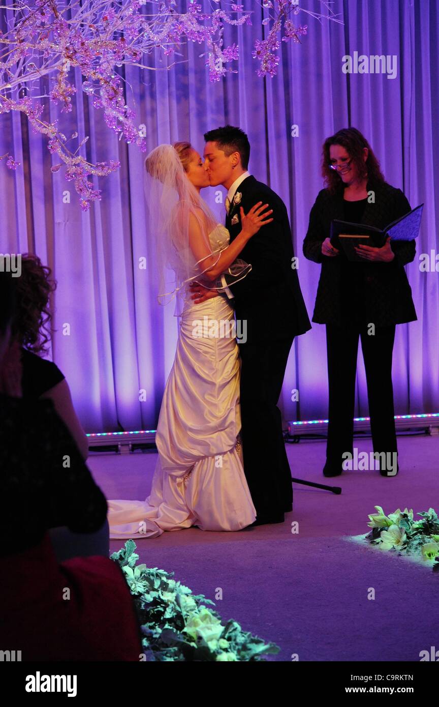 14. Februar 2012 sind in der erste HomoHochzeit in das Empire State