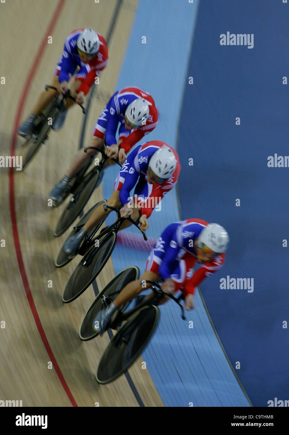 19.02.2012 London England. Great Britain Team konkurrieren in der Mannschaftsverfolgung bei der UCI-WM in London Olympischen Velodrom. Bestandteil der London bereitet Veranstaltungsreihe organisiert von LOCOG, Organisation Komitee Olympischen Spiele in London. Obligatorische Credit: Mitchell Gunn Stockfoto