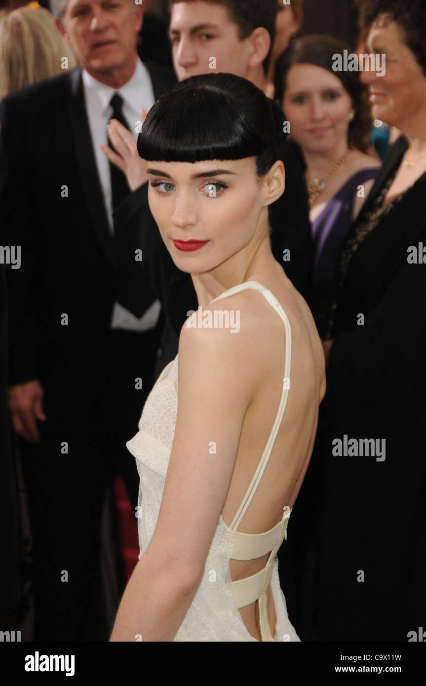 26. Februar 2012 - Los Angeles, Kalifornien, USA - Rooney Mara .84th Annual Academy Awards - Ankünfte im Hollywood & Highland Center, Los Angeles, CA. 26 Februar - 2012 statt. (Kredit-Bild: © D. Long/Globe Photos/ZUMAPRESS.com) Stockfoto