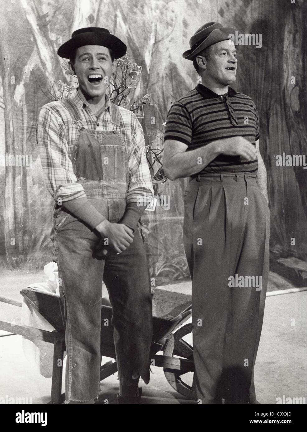 EDDIE FISHER mit Bob Hope Bob Hope Show. Geliefert von Fotos, inc. (Kredit-Bild: © von Globe Fotos, Inc/Globe Photos/ZUMAPRESS.com geliefert) Stockfoto
