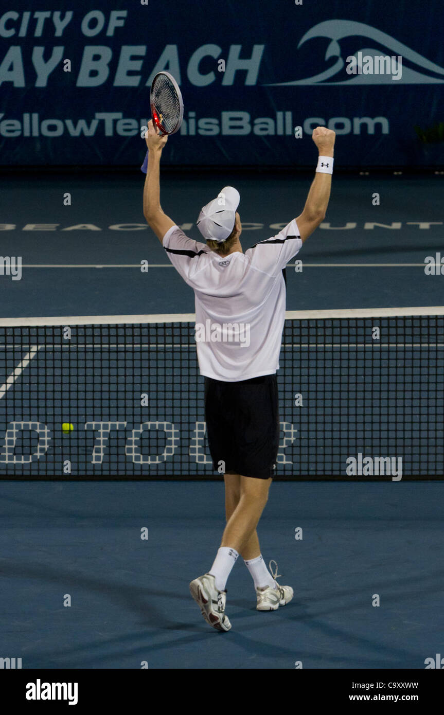 4. März 2012 - Delray Beach, Florida, Vereinigte Staaten von Amerika - KEVIN ANDERSON (RSA) besiegt John Isner (USA) 75, 76(4) im Halbfinale des ITC 2012 Delray Beach. Kevin Anderson (RSA) Wil spielen Marinko Matosevic (AUS) im Finale des ITC 2012 Delray Beach... © Andrew Patron/spicken/Zuma Press (Cred Stockfoto