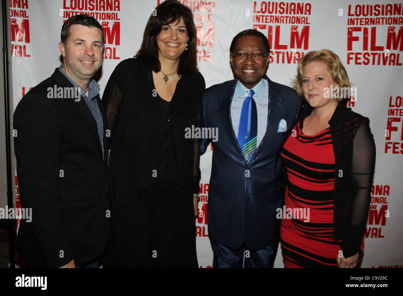 2. März 2012 - Hollywood, Kalifornien, US - I15492CHW. Die Louisiana International Film Festival präsentiert '' The Big Lebowski"von Jeff 'The Dude' Dowd gehostet. Manship Theater am Shaw Center For The Performing Arts, Baton Rouge, CA .03/03/2012. GÄSTE POSIERT MIT CHESLEY HEYMSFIELD - LOUISIANA Stockfoto