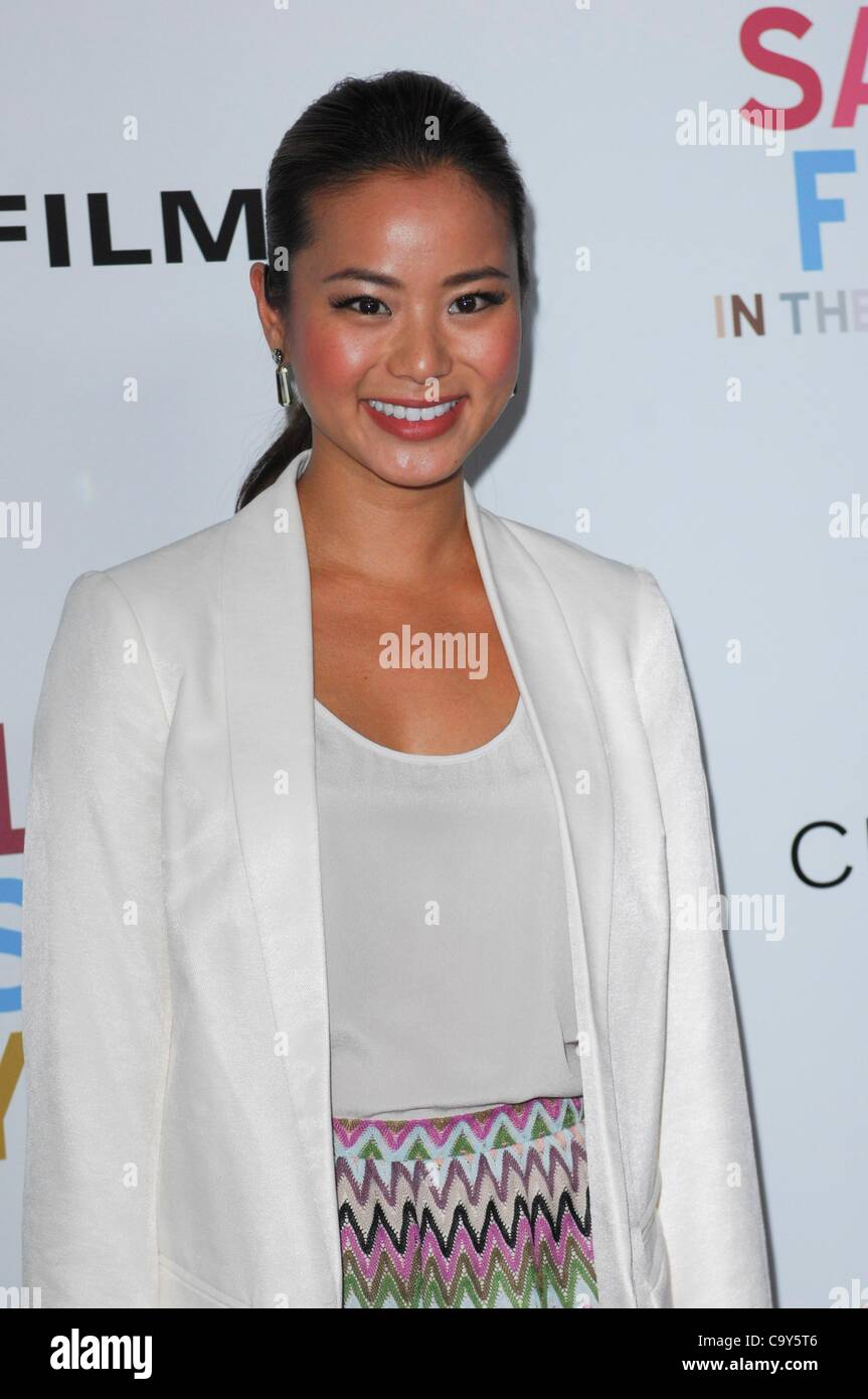 Jamie Chung im Ankunftsbereich für Lachs Angeln IN den Jemen Premiere, Directors Guild of America (DGA) Theater, Los Angeles, CA 5. März 2012. Foto von: Elizabeth Goodenough/Everett Collection Stockfoto