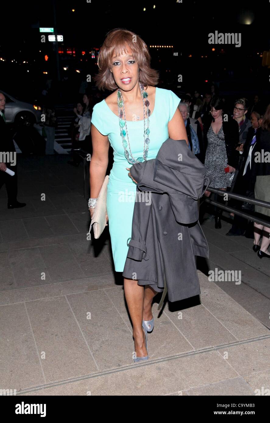 Gayle King in Anwesenheit für 3. Jahrestagung Women in the World Summit, David H. Koch Theater, Lincoln Center, New York, NY 8. März 2012. Foto von: Andres Otero/Everett Collection Stockfoto