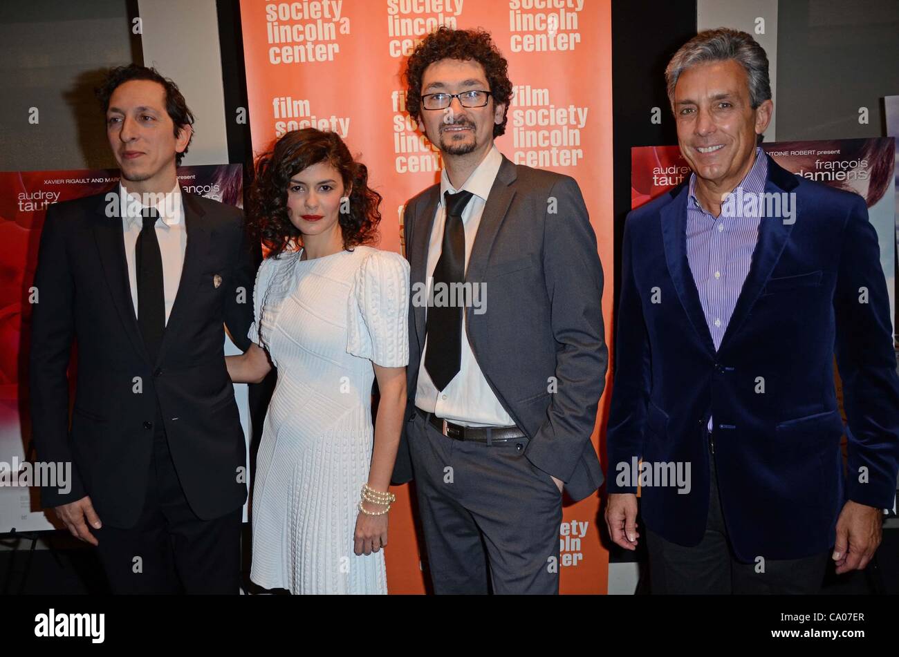 Stephane Foenkinos, Audrey Tautou, David Foenkinos, Charles Cohen im Ankunftsbereich für Closing Night der Delikatesse, Walter Reade Theater, New York, NY 11. März 2012. Foto von: Derek Sturm/Everett Collection Stockfoto