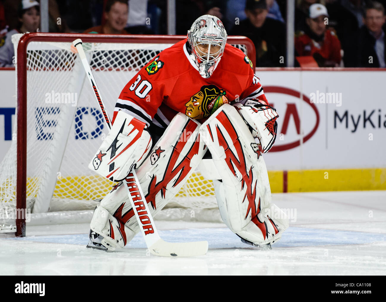13. März 2012 - Chicago, Illinois, USA - Chicago Torwart Ray Emery (30) während des NHL-Spiels zwischen den Chicago Blackhawks und den St. Louis Blues im United Center in Chicago, IL. Die Blackhawks besiegt den Blues 4-3 in eine Schießerei. (Kredit-Bild: © John Rowland/Southcreek/ZUMAPRESS.com) Stockfoto