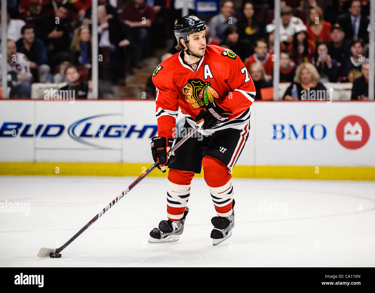 13. März 2012 - Chicago, Illinois, USA - Chicago Verteidiger Brent Seabrook (7) während des NHL-Spiels zwischen den Chicago Blackhawks und den St. Louis Blues im United Center in Chicago, IL. Die Blackhawks besiegt den Blues 4-3 in eine Schießerei. (Kredit-Bild: © John Rowland/Southcreek/ZUMAPRESS.com) Stockfoto