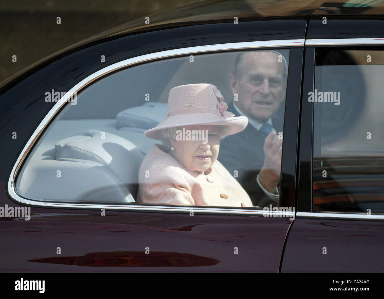 Königin ELIZABETH II & Prinz PHILIP MANCHESTER TOWN HALL Ankunft 23. März 2012 AUGENKLINIK MANCHESTER MANCHESTER ENGLAND Stockfoto