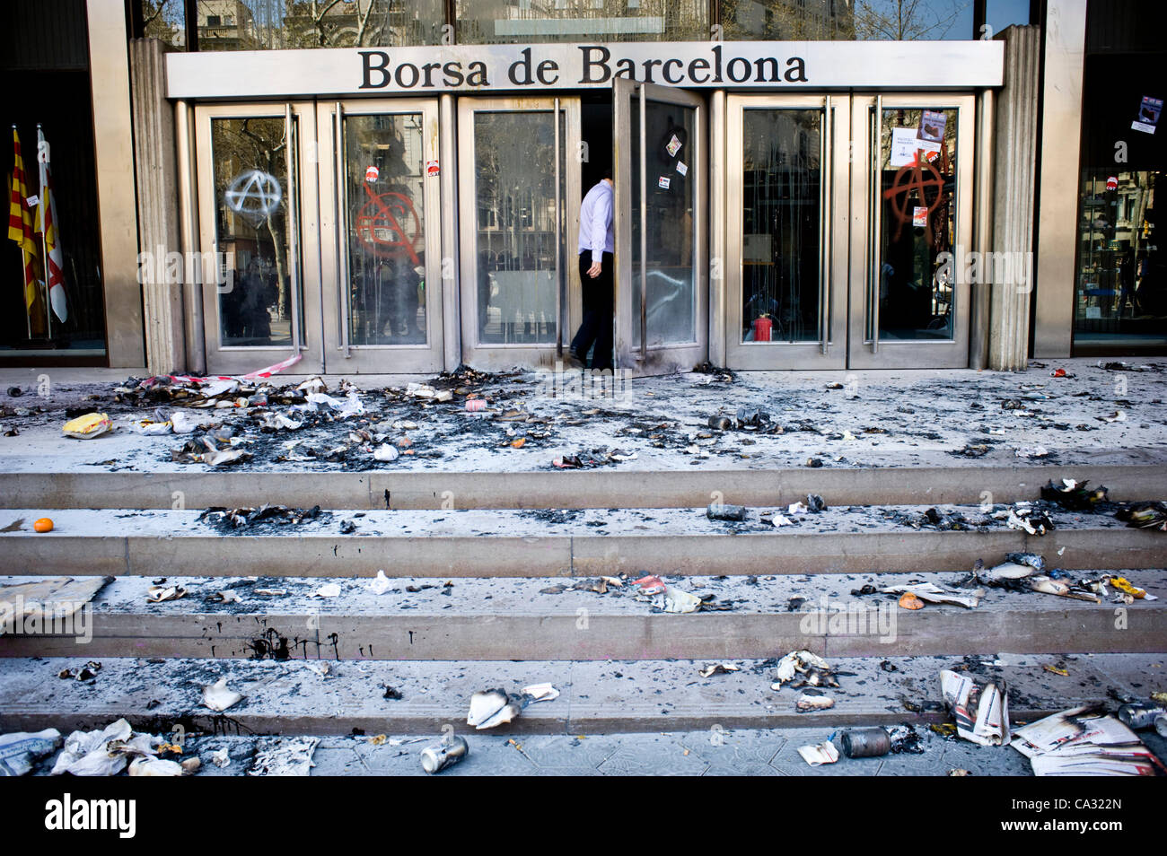 29 März, 2012 - Barcelona, Katalonien, Spanien. Borsa de Barcelona Börsengebäude während des Generalstreiks in Spanien gegen weitere Sparmaßnahmen der Regierung Stockfoto