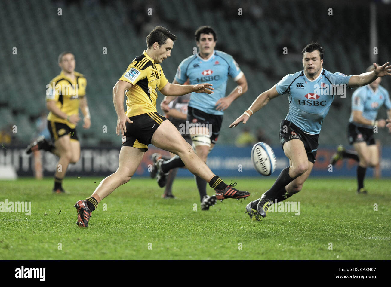 02.06.2012 Sydney, Australia.Action während der FxPro Super Rugby-Spiel zwischen den Waratahs und die Hurricanes im Allianz-Stadion in Sydney. Stockfoto