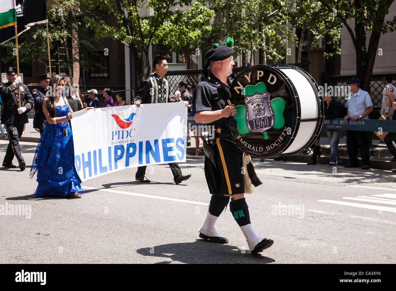 New York, NY – 3. Juni 2012 – die größte Philippine Independence Day-Parade in den USA in Manhattan jährlich stattfindet. Stockfoto