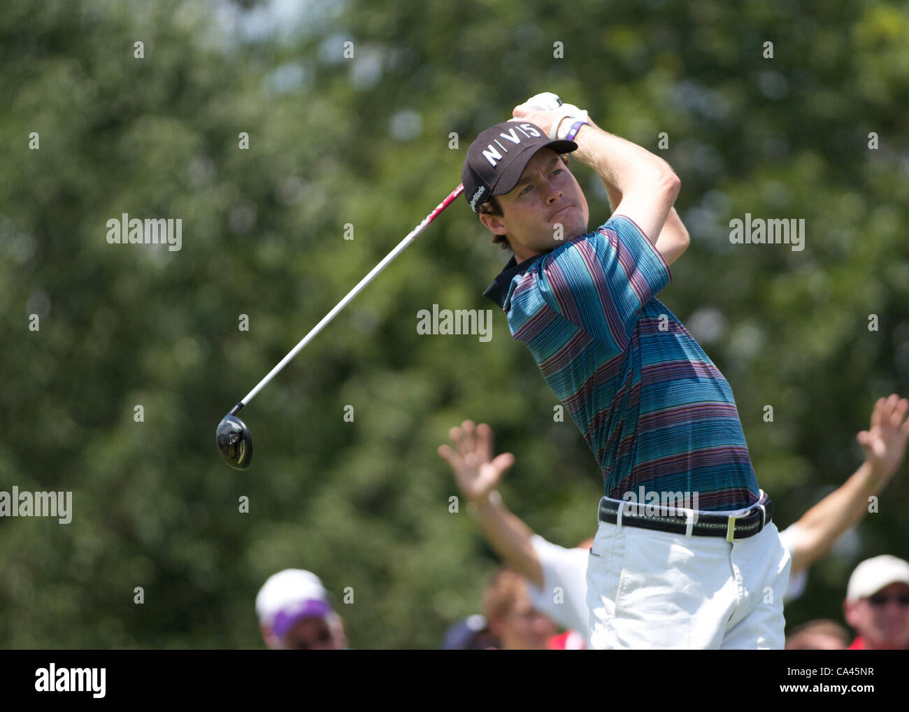 3. Juni 2012: Kyle Reifers Abschlag bei der Endrunde des Turniers Memorial in Muirfield Village Golf Club in Dublin, Ohio statt. Stockfoto