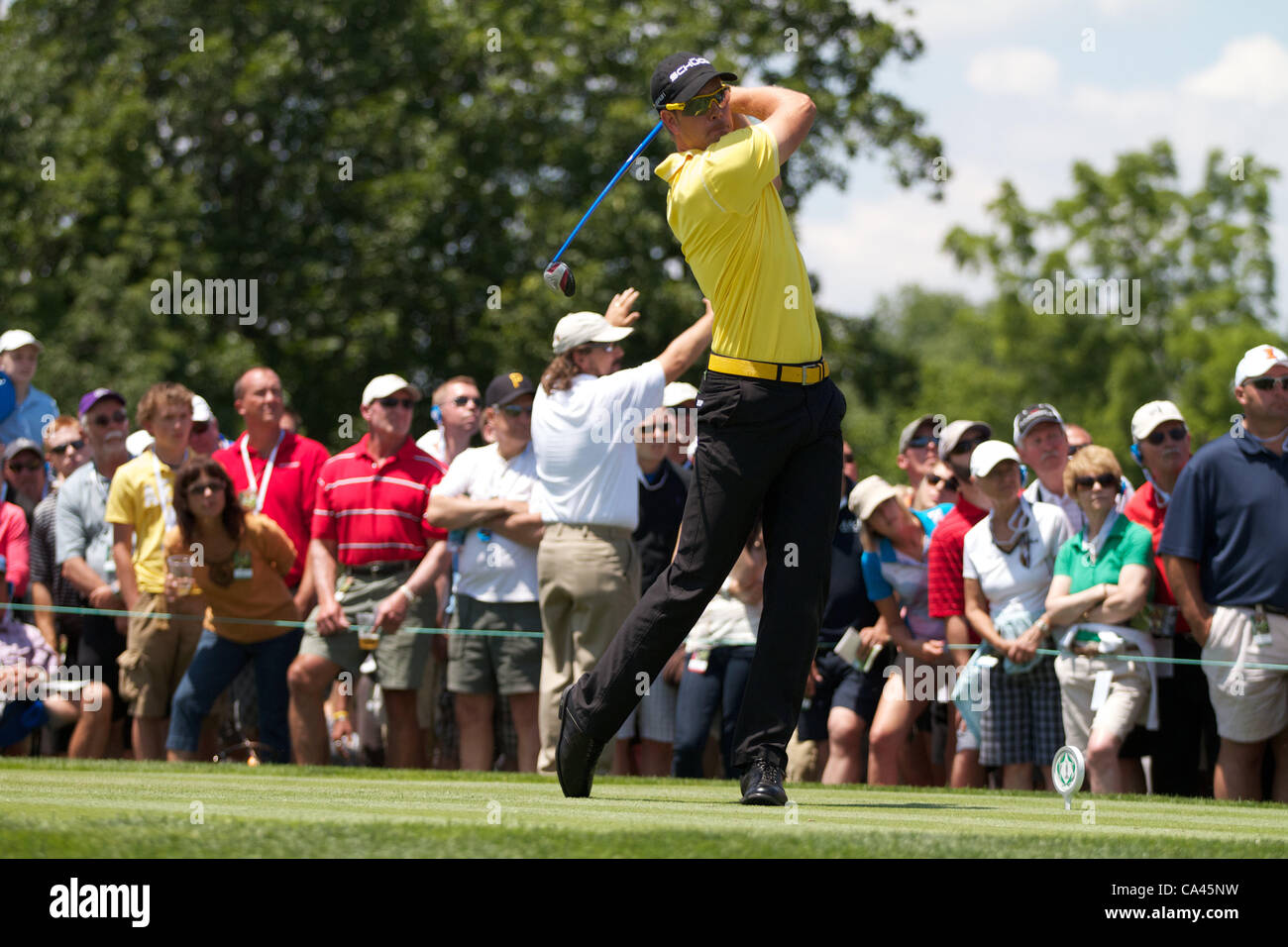3. Juni 2012: Henrick Stenson Abschlag bei der Endrunde des Turniers Memorial in Muirfield Village Golf Club in Dublin, Ohio statt. Stockfoto