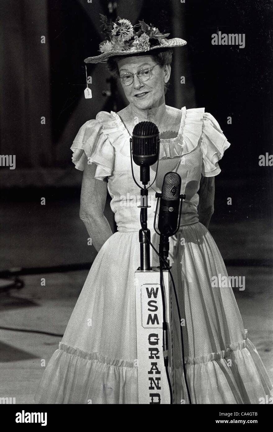 pics Pictures Of Minnie Pearl alamy