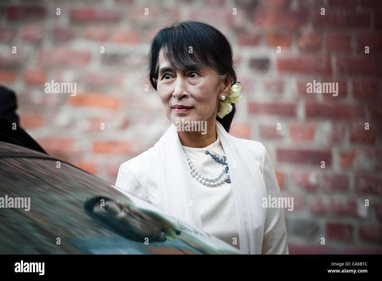 15. Juni 2012 - Oslo, Norwegen: Aung San Suu Kyi kommt an Akershus Schloß in Oslo am ersten Tag von ihrem Besuch in Oslo. Stockfoto