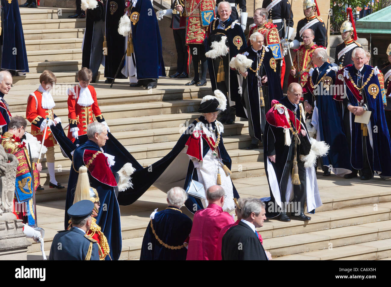 Ihre Majestät Königin Elizabeth II und HRH The Duke of Edinburgh an der Garter Day Zeremonie Windsor Castle 18. Juni 2012. PER0182 Stockfoto