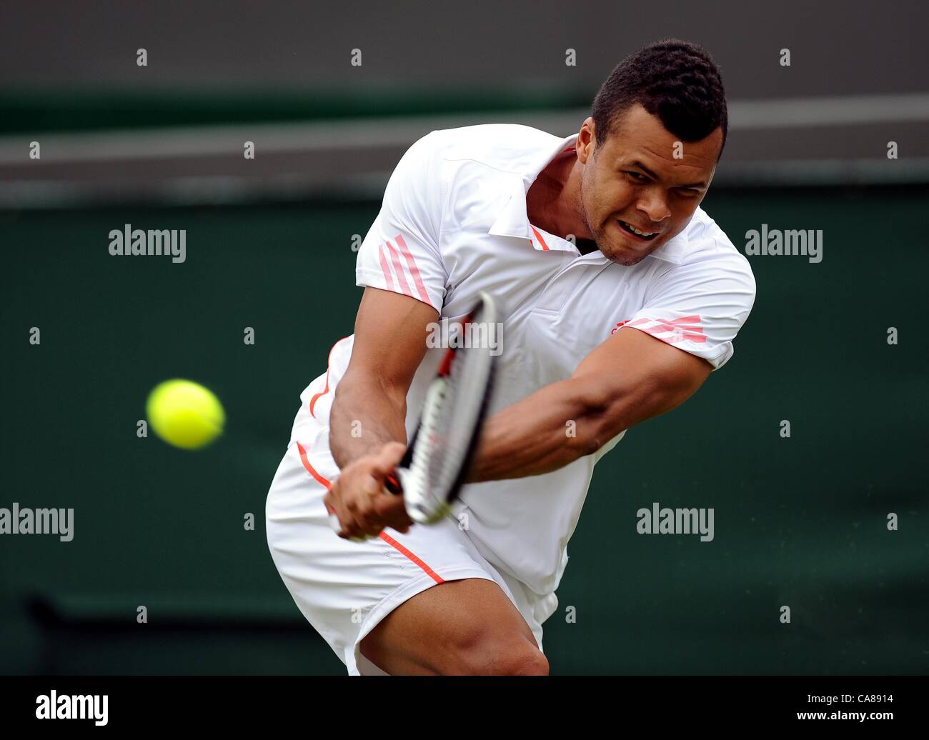 JO-WILFRIED TSONGA Frankreich der ALL ENGLAND TENNIS CLUB WIMBLEDON LONDON ENGLAND 26. Juni 2012 Stockfoto