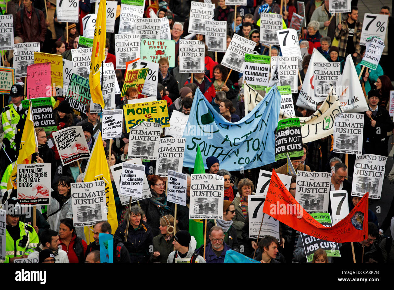 London, UK. 3. Dezember 2011. Global Day of Action on Climate Change, Demonstration für Klimagerechtigkeit in London. Stockfoto