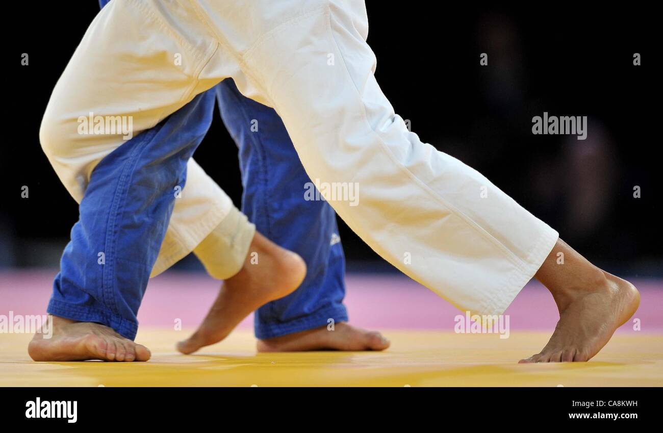 ExCel, LONDON, UK, Samstag, 12. März 2011. Judo Konkurrenten Beine. Judo International Invitational. London bereitet sich auf 2012 Stockfoto