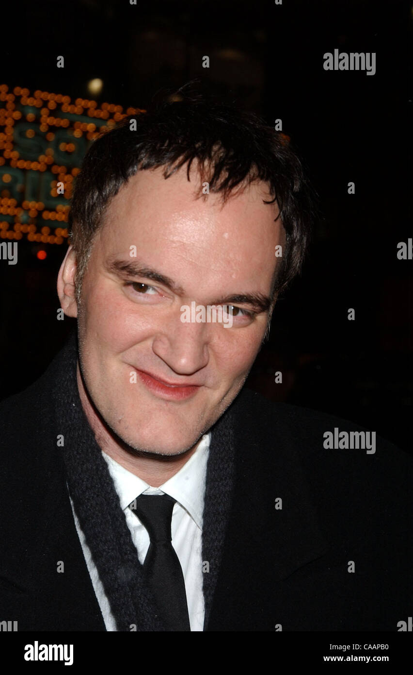 11. Januar 2004; New York, NY, USA; Regisseur QUENTIN TARANTINO an 2004 New York Film Critics Circle 69. Annual Awards Dinner im Restaurant Noche statt. Stockfoto