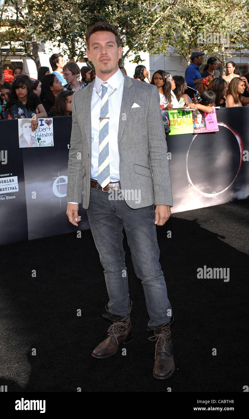 24. Juni 2010 - Hollywood, Kalifornien, USA - Kevin Alejandro während der Los Angeles Film Festival premiere des neuen Films von Summit Entertainment, The TWILIGHT SAGA: ECLIPSE im Nokia Theater in Los Angeles Leben, am 24. Juni 2010, in Los Angeles, Kalifornien statt. K65566MGE. (Kredit-Bild: © Micha Stockfoto