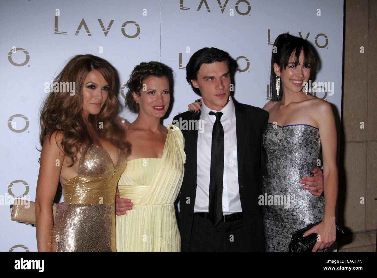 27. Juni 2010 - Hollywood, Kalifornien, US - K65582EG. EMMY-POST-PARTY IM LAVO RESTAURANT UND NACHTCLUB IM INNEREN DES PALAZZO RESORT UND CASINO IN LAS VEGAS, NEVADA 27.06.2010. BRITTANY ALLEN mit CHRISHELL STAUSE, TERRI-WHITROCK und MELISSA CLAIRE EGAN(Credit Image: © Ed Geller/Globe Photos/ZUMApres Stockfoto