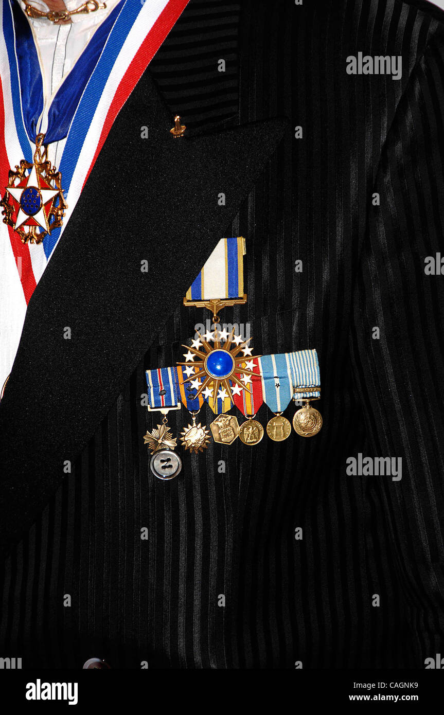 Buzz Aldrin während der 6. jährlichen lebenden Legenden der Luftfahrt Preisverleihung im Beverly Hilton Hotel am 22. Januar 2009, in Beverly Hills, Kalifornien statt... Foto: Michael Germana - Globe Photos.K60812MGE. (Kredit-Bild: © Michael Germana/Globe Photos/ZUMAPRESS.com) Stockfoto