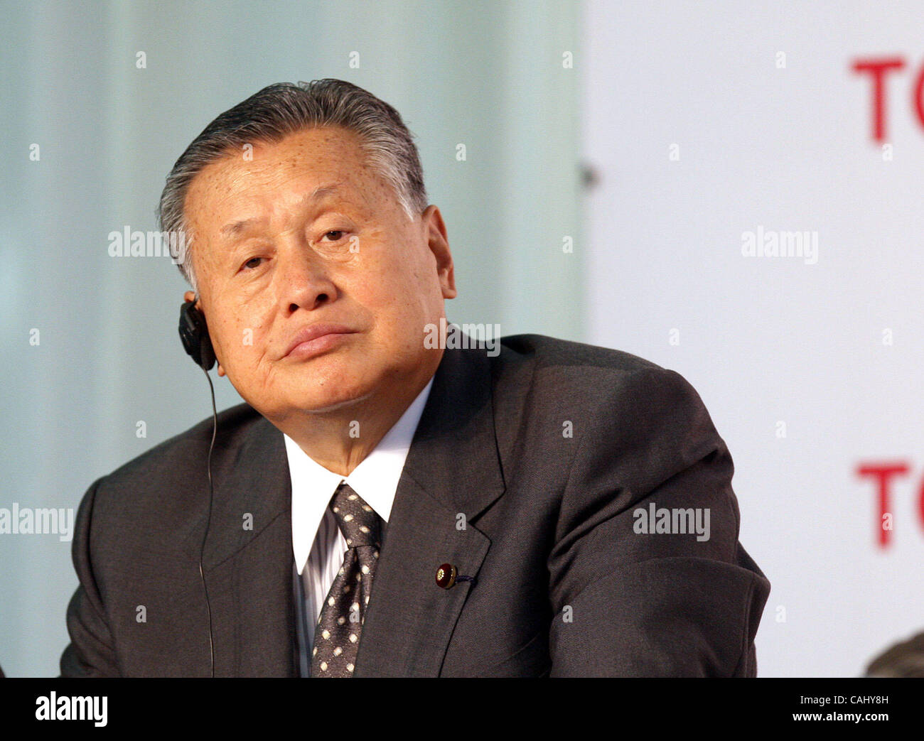 Neubau Toyota-Werk in St. Petersburg-Vororten von Schuschary, 21. Dezember 2007. Feierliche Eröffnung Zeremonie: ehemalige Japan PM Iosiro Mori Stockfoto