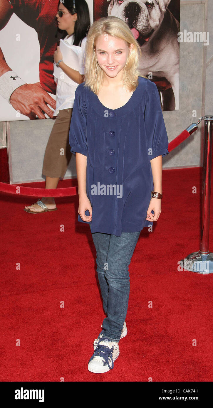 Sep 23, 2007; Hollywood, Kalifornien, USA; Schauspielerin ANNASOPHIA ROBB auf der "The Game Plan" Hollywood-Premiere statt am El Capitan Theater. Obligatorische Credit: Foto von Paul Fenton/ZUMA Press. (©) Copyright 2007 von Paul Fenton Stockfoto