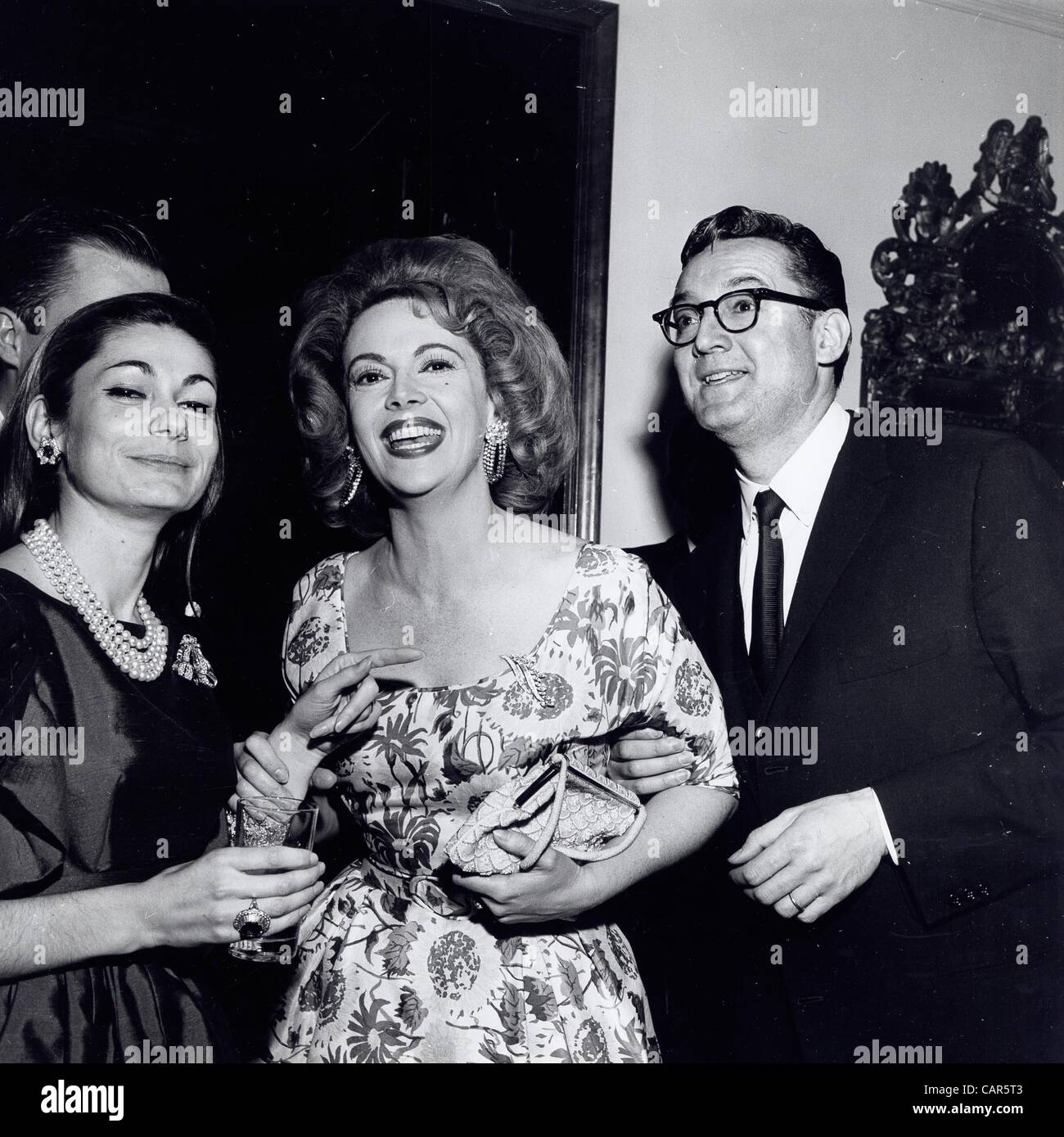 STEVEN ALLEN mit Frau Jayne Meadows und. Geliefert von Fotos, inc. (Kredit-Bild: © von Globe Fotos, Inc/Globe Photos/ZUMAPRESS.com geliefert) Stockfoto