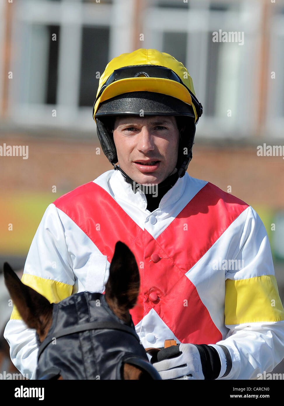 KYLE JAMES JOCKEY WETHERBY Rennbahn WETHERBY ENGLAND 30. März 2012 Stockfoto