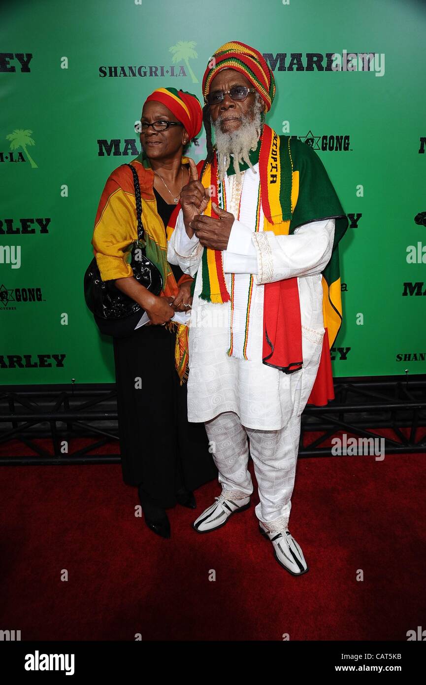 RAS Michael im Ankunftsbereich für MARLEY Premiere, ArcLight Cinerama Dome, Los Angeles, CA 17. April 2012. Foto von: Tony Gonzalez/Everett Collection Stockfoto
