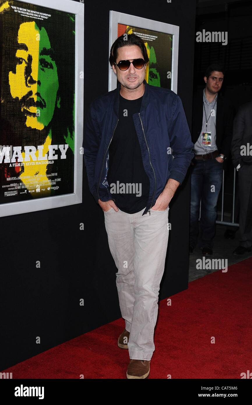 Luke Wilson im Ankunftsbereich für MARLEY Premiere, ArcLight Cinerama Dome, Los Angeles, CA 17. April 2012. Foto von: Tony Gonzalez/Everett Collection Stockfoto