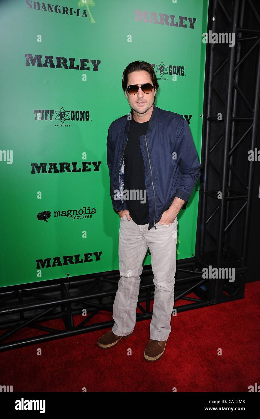 Luke Wilson im Ankunftsbereich für MARLEY Premiere, ArcLight Cinerama Dome, Los Angeles, CA 17. April 2012. Foto von: Tony Gonzalez/Everett Collection Stockfoto