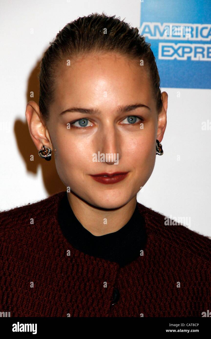 LeeLee Sobieski im Ankunftsbereich für die fünfJahresENGAGEMENT