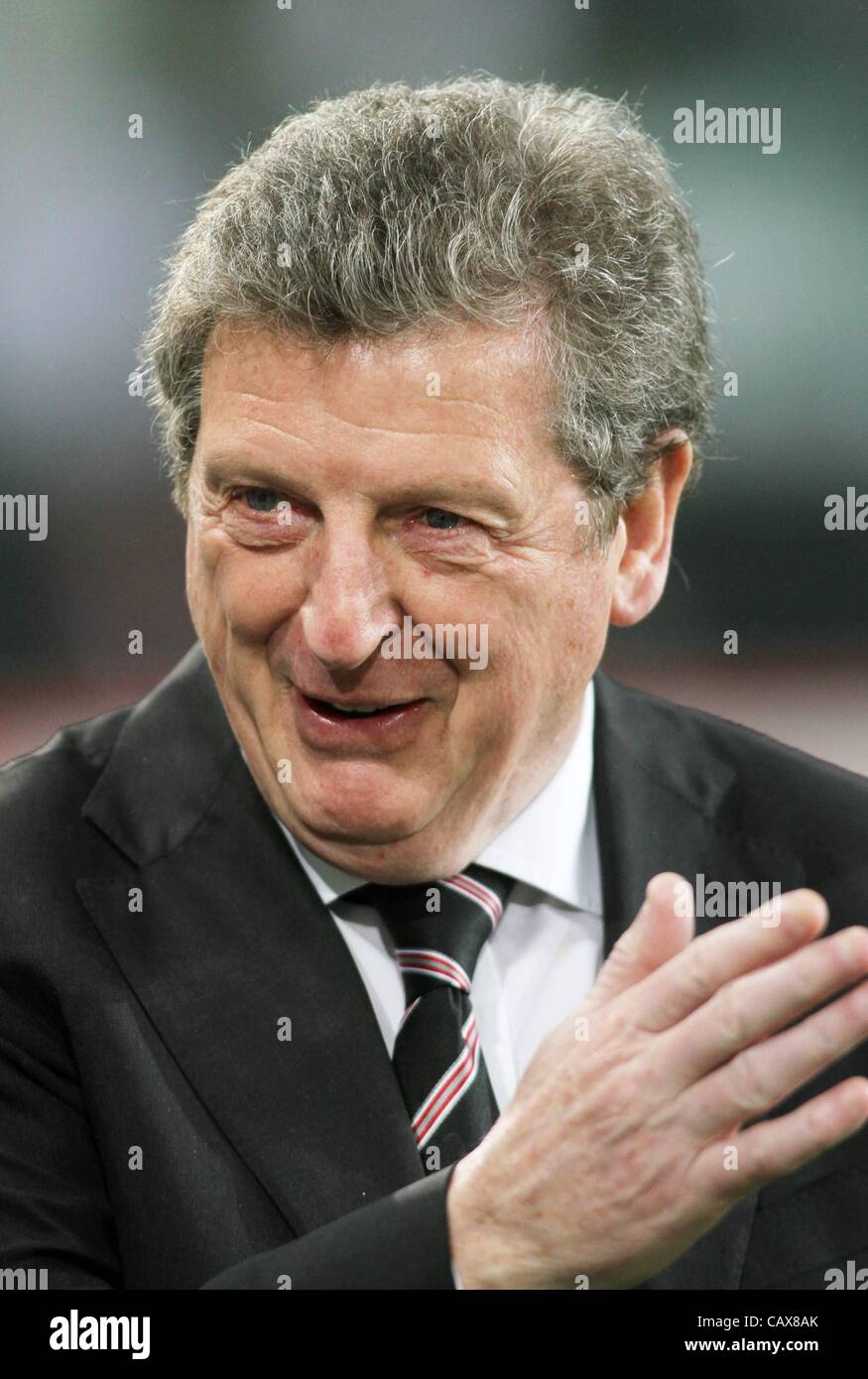08 04 2010 UEFA Europa League Viertelfinale 08 04 2010 FC Fulham Teammanager Roy Hodgson bei Wolfsburg Portrait Stockfoto 08 04 2010 UEFA Europa League Viertelfinale 08 04 2010 FC Fulham Teammanager Roy Hodgson bei Wolfsburg Portrait Stockfoto