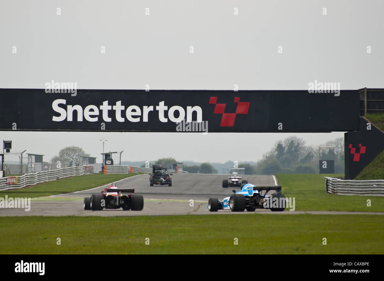 Aufnahmesituationen für den kommenden Film Rush unter der Regie von Ron Howard an Snetterton Rennstrecke in Norfolk, Großbritannien Stockfoto