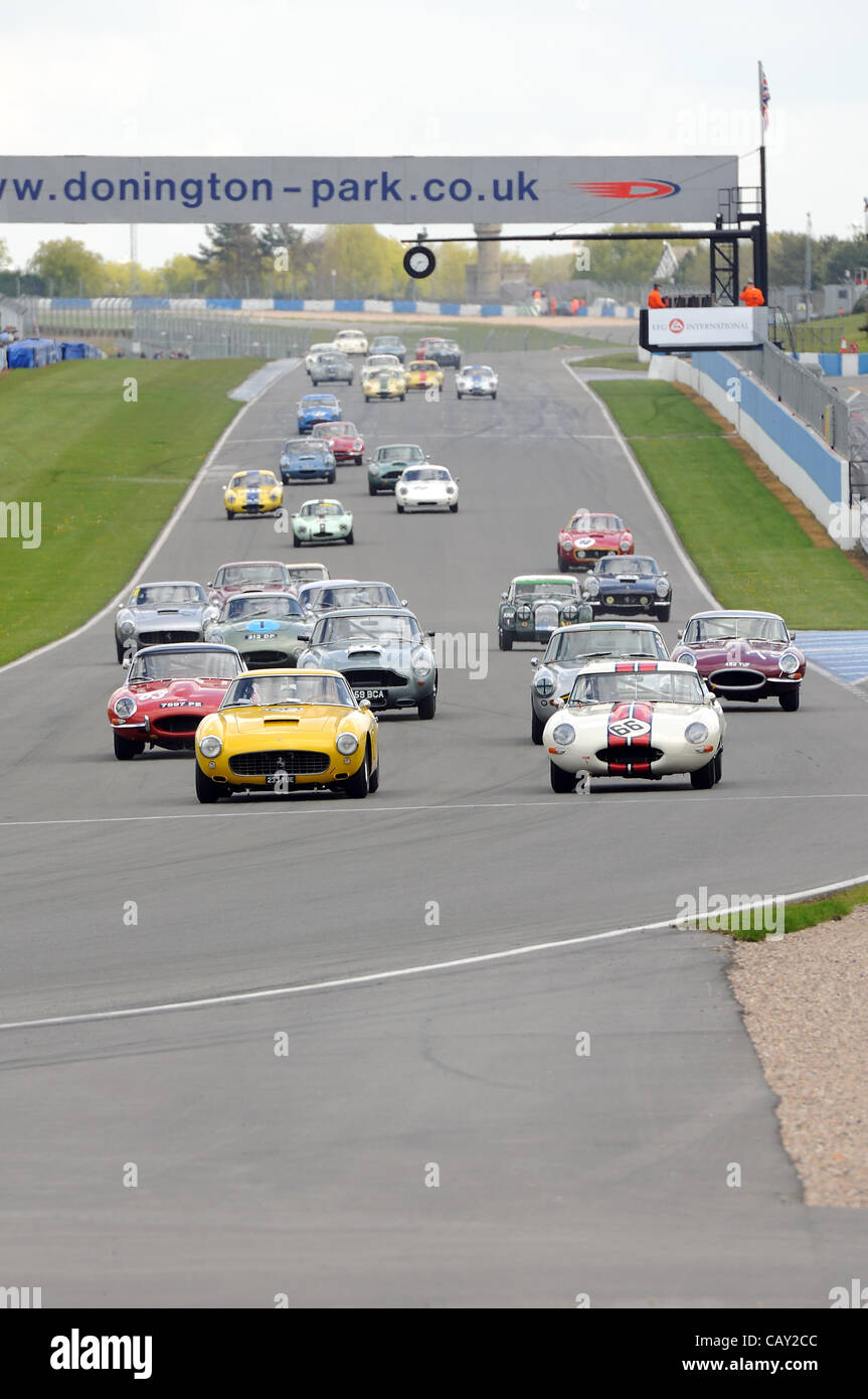 6. Mai 2012, Donington Park Racing Circuit, UK.  Der Beginn der Pre - 63 GT Rennen in Donington historischen Festivals. Stockfoto
