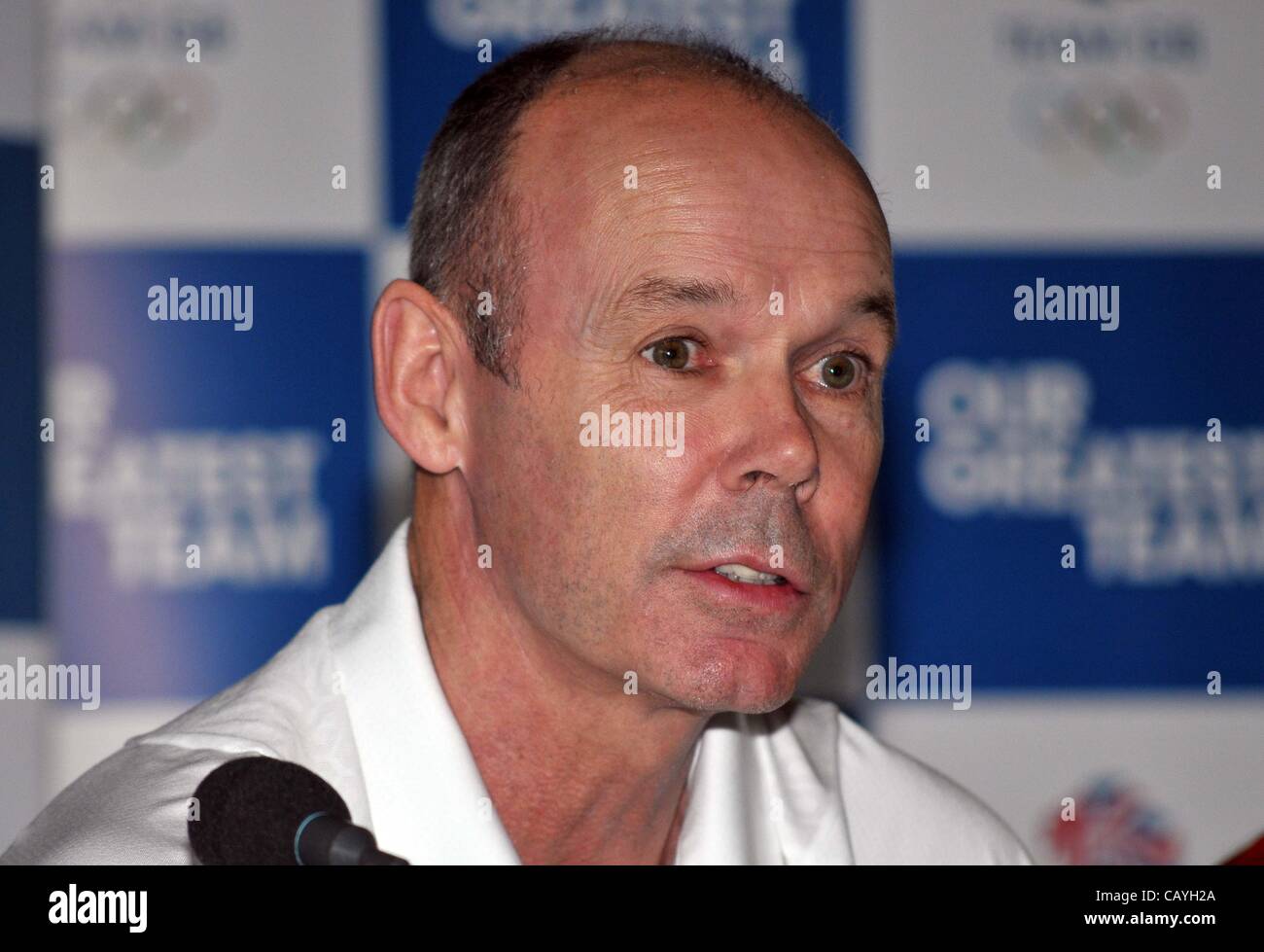 LORDS CRICKET GROUND, LONDON, UK, Mittwoch. 05.09.2012. Sir Clive Woodward (stellvertretender Chef de Mission Team GB) als 6 Bogenschützen sind für Team GB angekündigt. Stockfoto