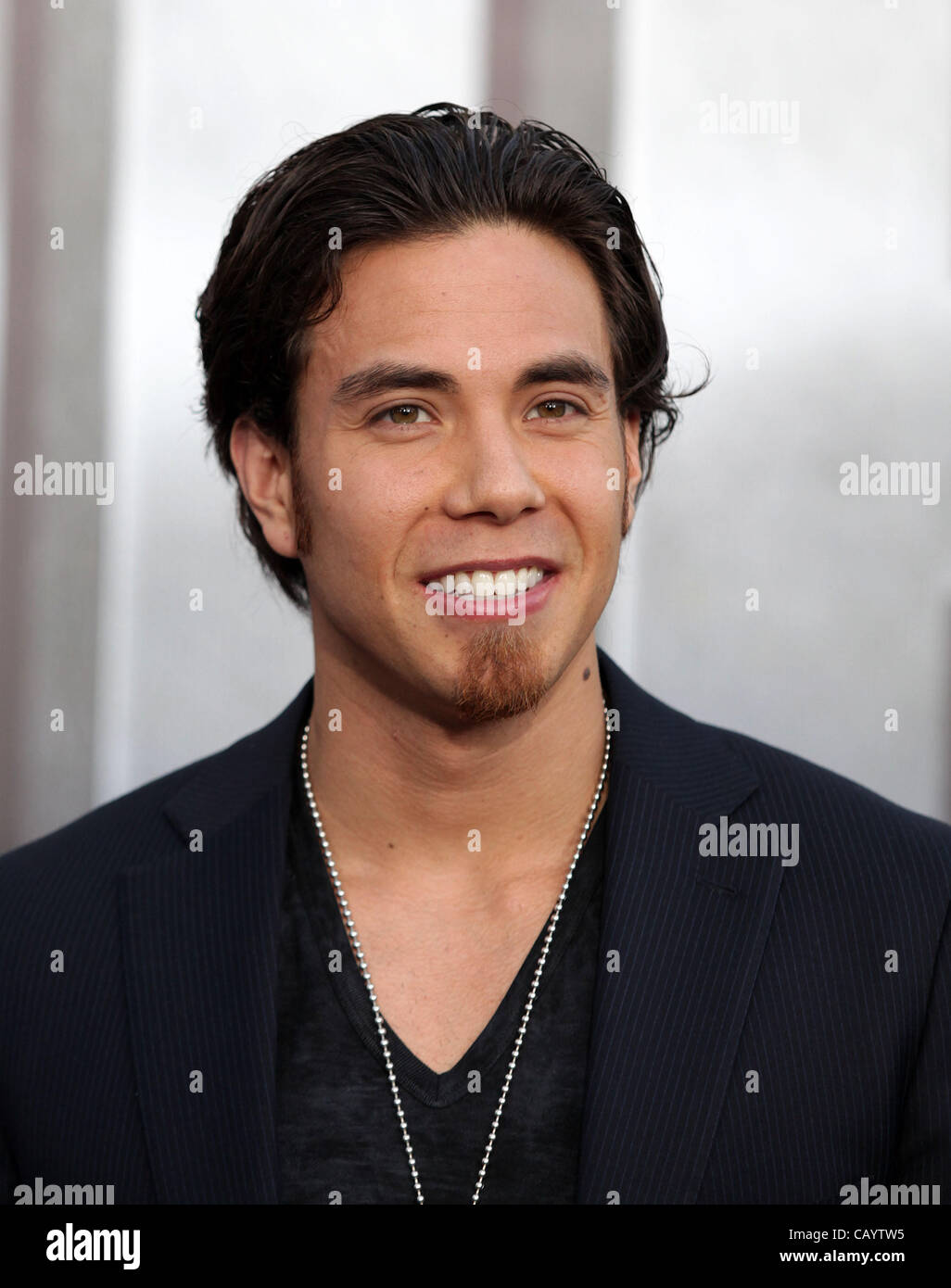 10. Mai 2012 kommt für die Premiere des Films "Battleship" im Nokia Theater - Los Angeles, Kalifornien, USA - APOLO ANTON OHNO. (Kredit-Bild: © Lisa O'Connor/ZUMAPRESS.com) Stockfoto