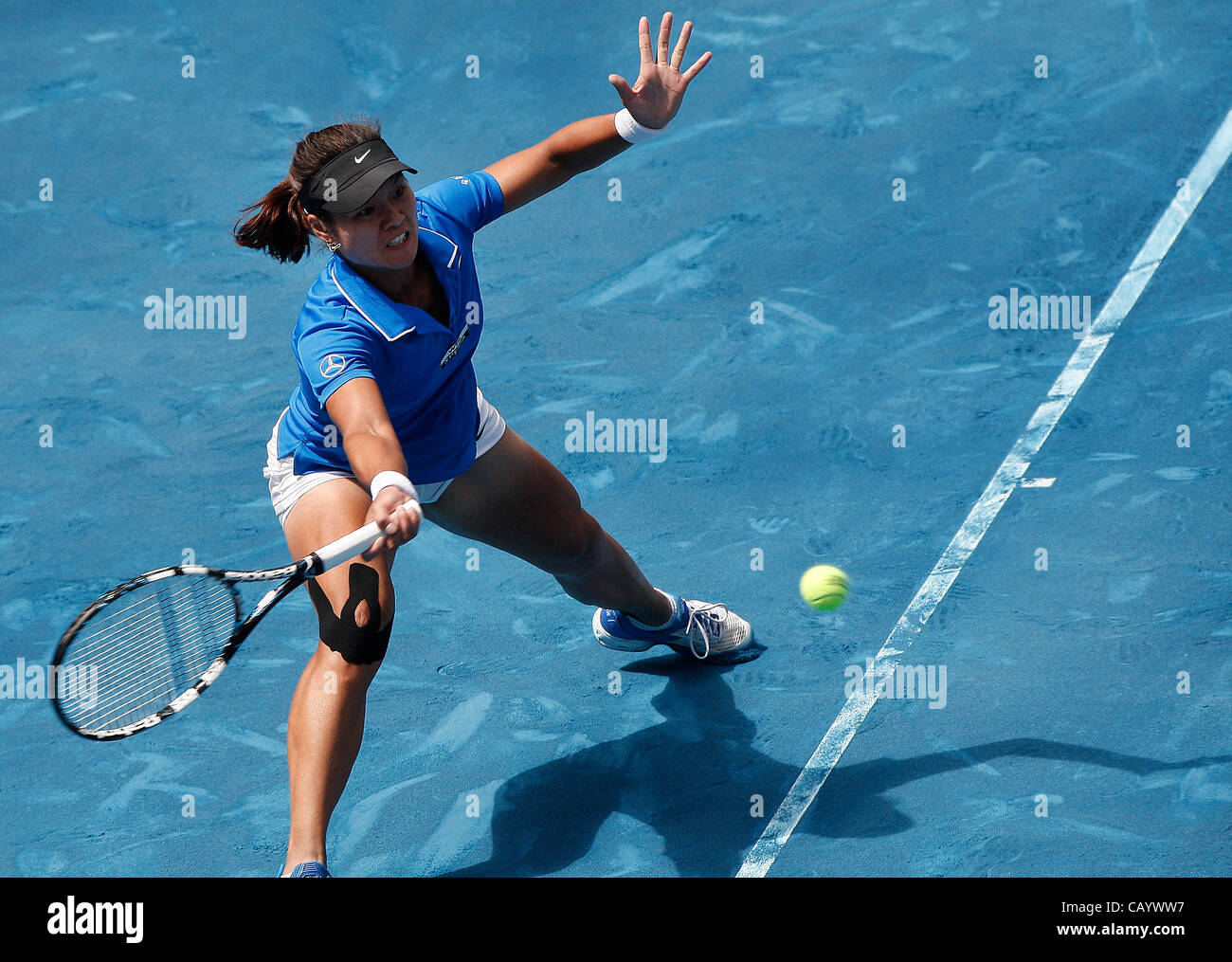 11.05.2012 Madrid, Spanien. Li CHN in Aktion gegen Victoria Azarenka während der 1/4 Finale Einzel WTA Madrid Masters-Tennisturnier. Stockfoto