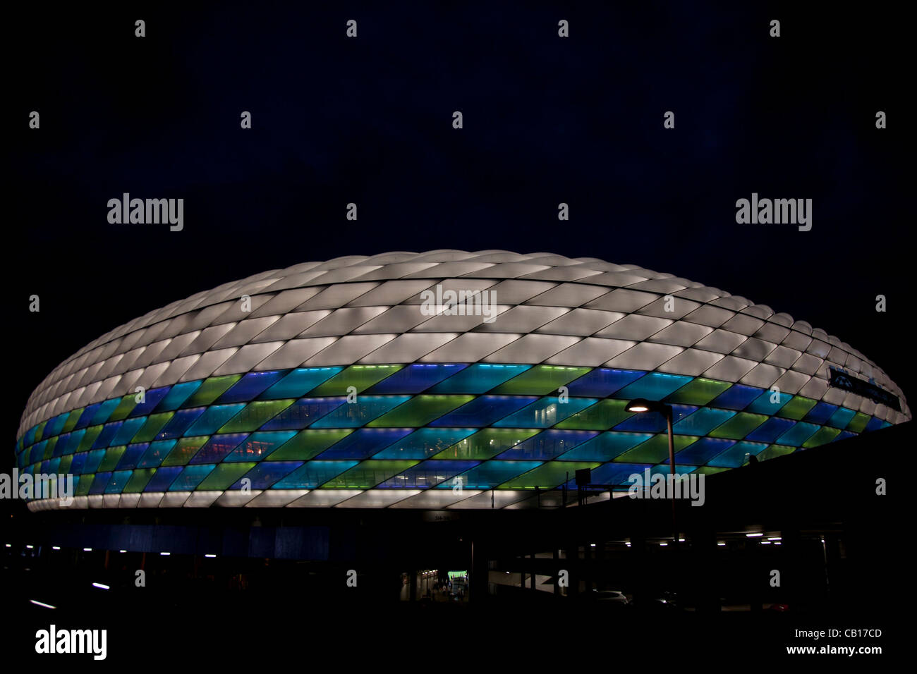 18.05.2012-München, Deutschland. Ein Überblick über das Stadion in der Nacht zum 2012 UEFA Champions League Finale spielte in der Allianz Arena München obligatorisch Kredit Mitchell Gunn. Stockfoto