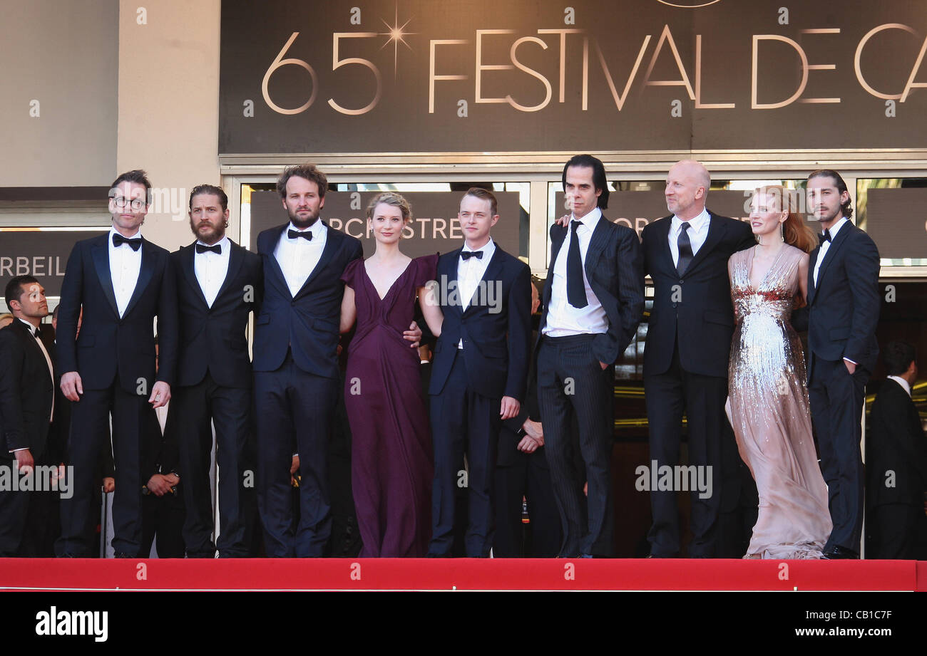 GUY PEARCE TOM HARDY JASON CLARKE MIA WASIKOWSKA DANE DEHAAN NICK CAVE JOHN HILLCOAT JESSICA CHASTAIN & SHIA LEBOEUF LAWL Stockfoto
