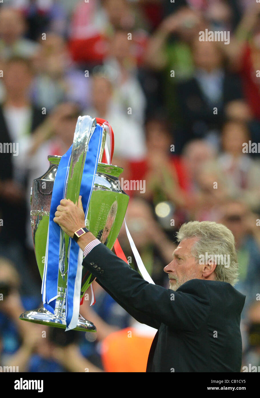 Mit paul breitner Fotos und Bildmaterial in hoher Auflösung Alamy