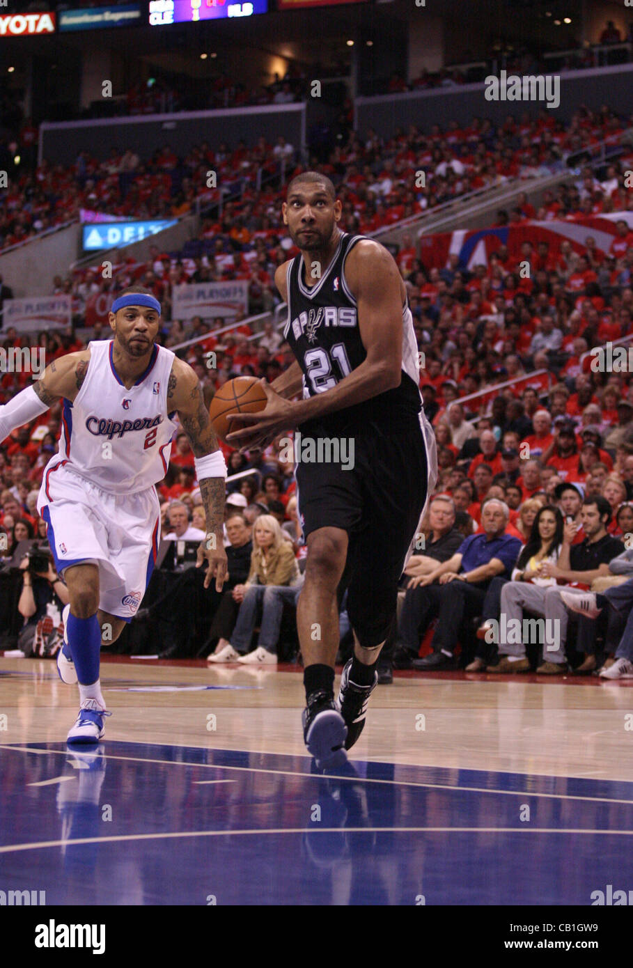 19.05.2012. Staples Center, Los Angeles, Kalifornien.  Tim Duncan #21 der Sporen während des Spiels. Die San Antonio Spurs besiegte die Los Angeles Clippers mit dem Endstand von 96-86 in Spiel 3 der NBA Playoffs im Staples Center in der Innenstadt von Los Angeles CA. Stockfoto